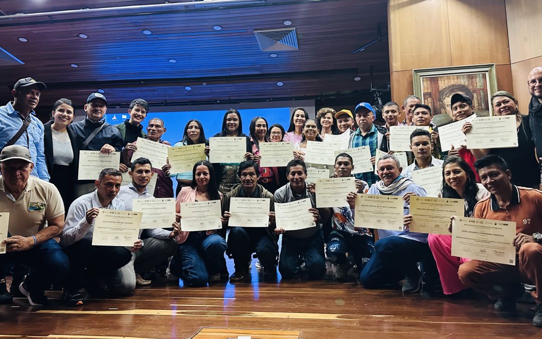 Ceremonia de graduación: Diplomado “Emprendimiento social y económico para la lucha contra la deforestación”
