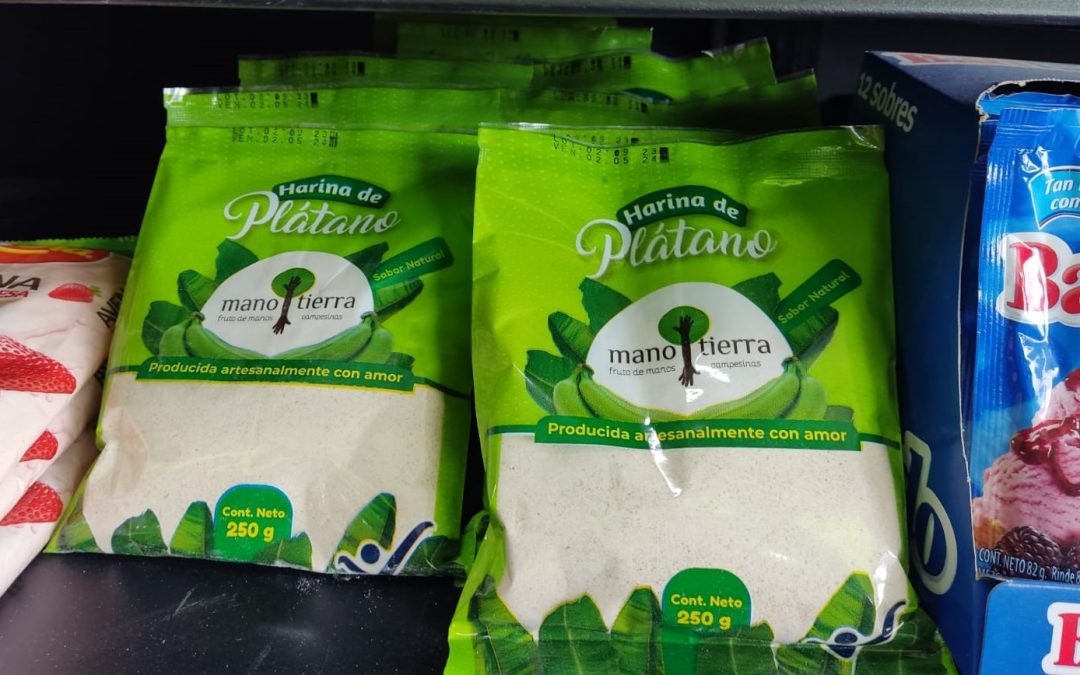Snacks y harina de plátano y banano producidos por comunidades rurales llegan a supermercados de Jamundí
